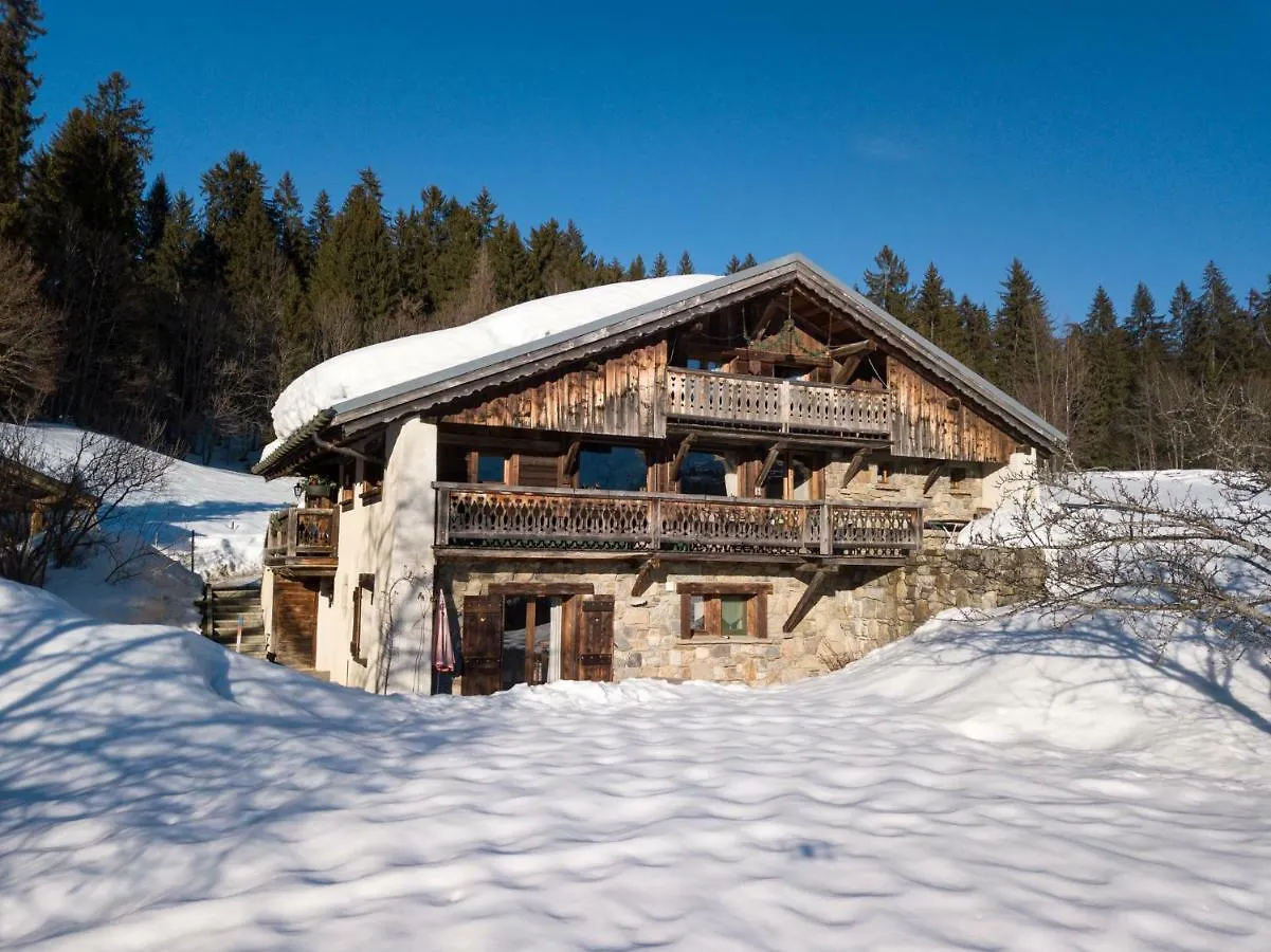 Chalet Devant Le Bois Demi-Quartier
